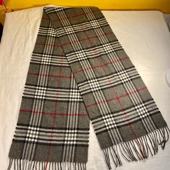 New100% Cashmere Fringed Murano Scarf Wrap Plaid Black / White/ Grey 64" - Picture 4 of 8